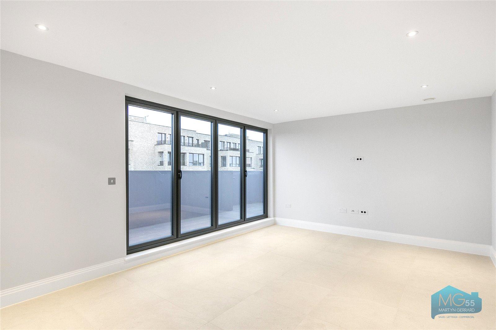 3 bedroom Apartment to rent - Martyn Gerrard