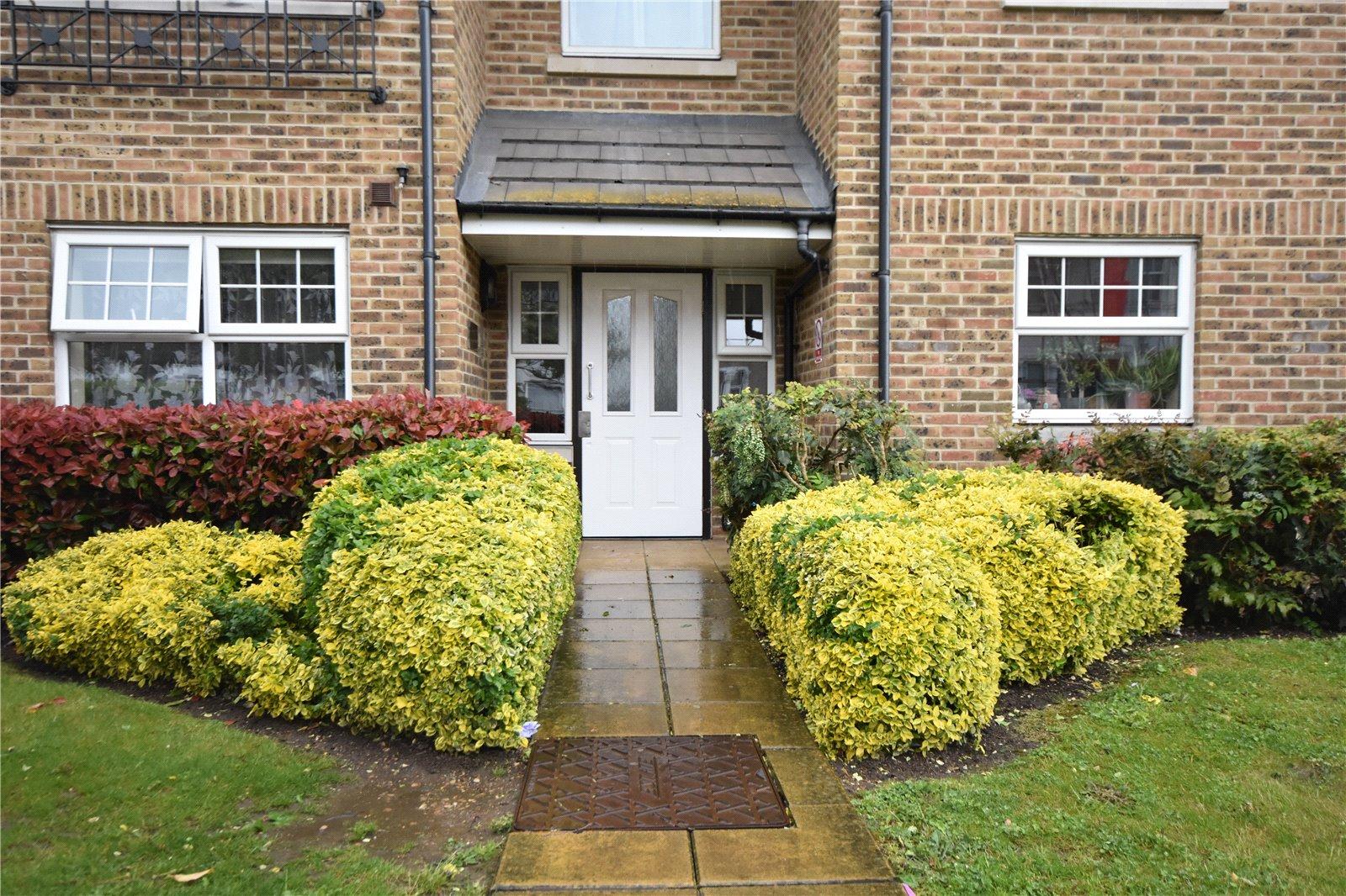 2 bedroom Apartment to rent + ' - Martyn Gerrard