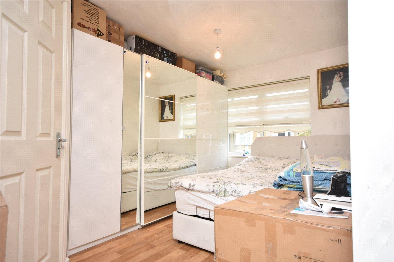 2 bedroom Apartment to rent - Martyn Gerrard