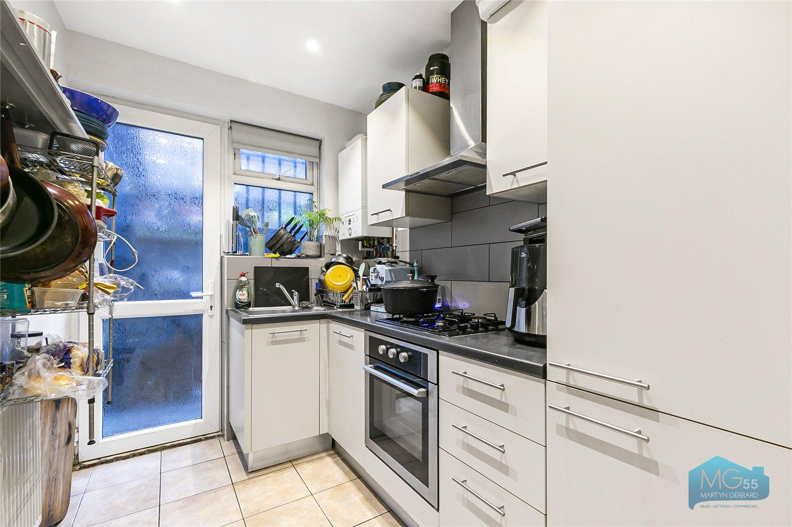2 bedroom Maisonette to rent - Martyn Gerrard