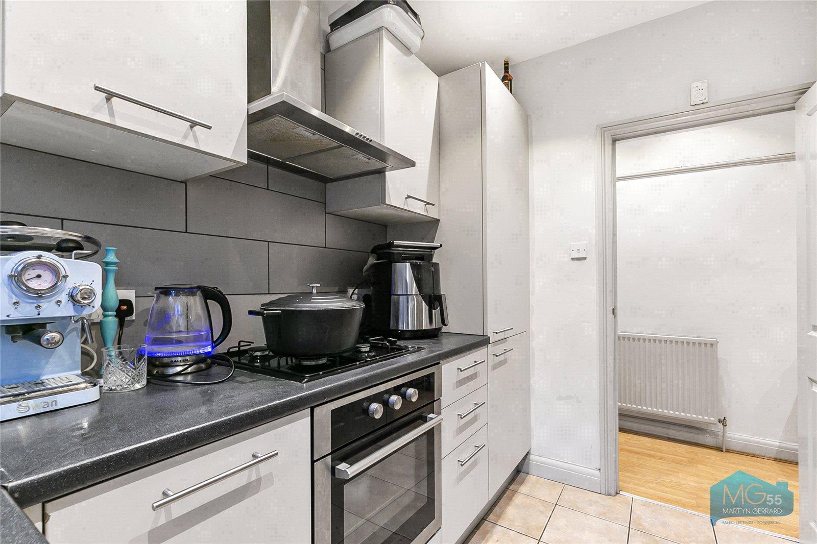 2 bedroom Maisonette to rent - Martyn Gerrard