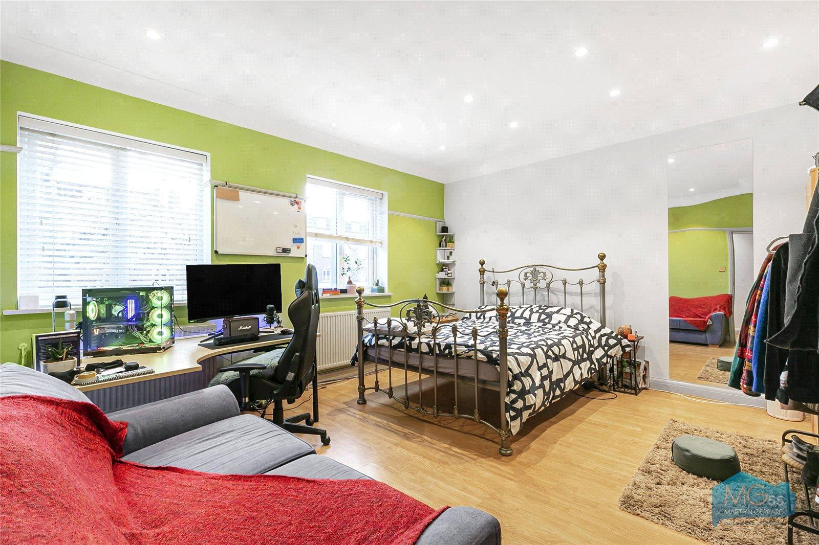 2 bedroom Maisonette to rent - Martyn Gerrard