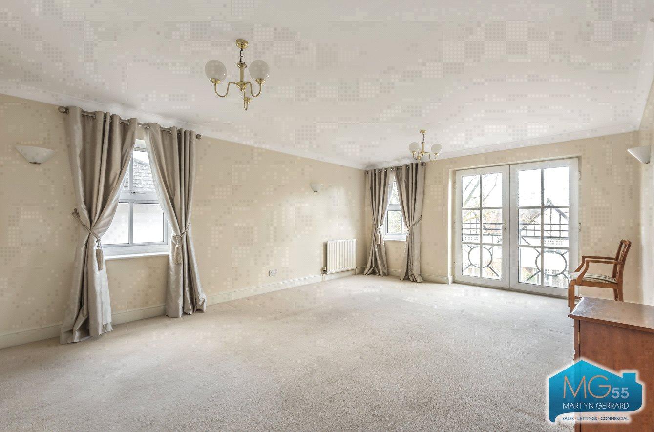 2 bedroom Apartment to rent - Martyn Gerrard