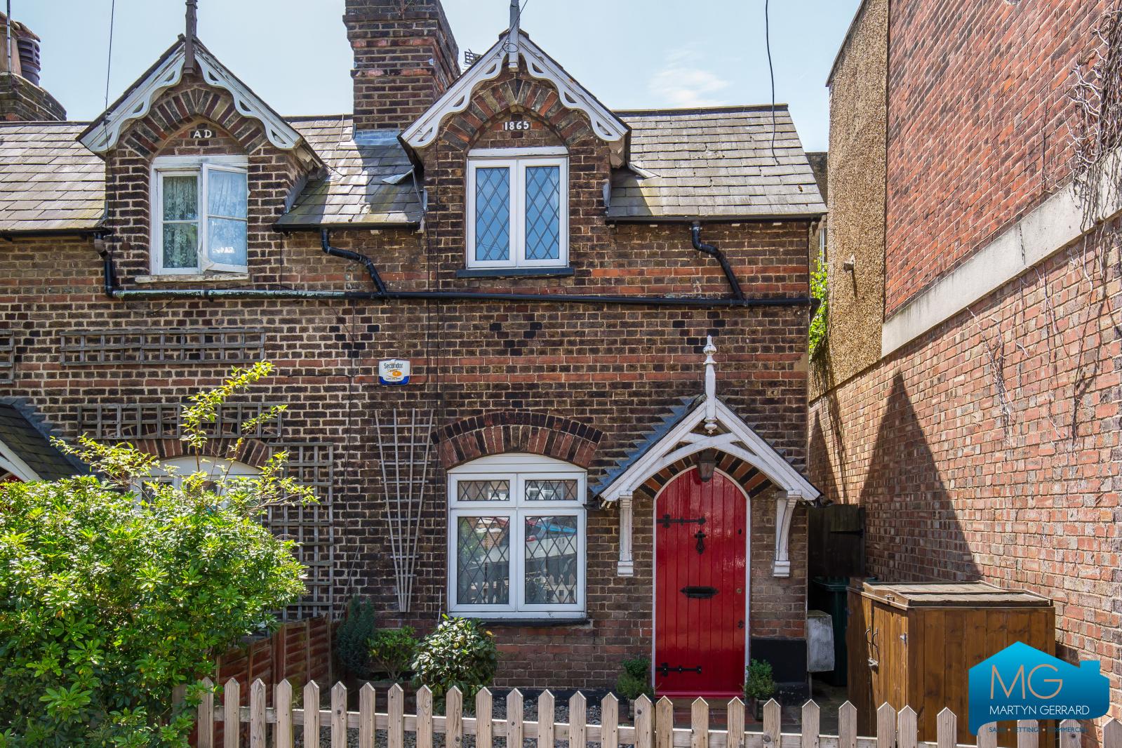 Friern Barnet Lane, Whetstone, London, N20+ - Martyn Gerrard