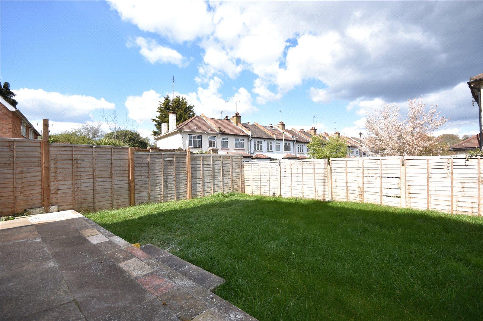 3 bedroom End of Terrace House to rent - Martyn Gerrard
