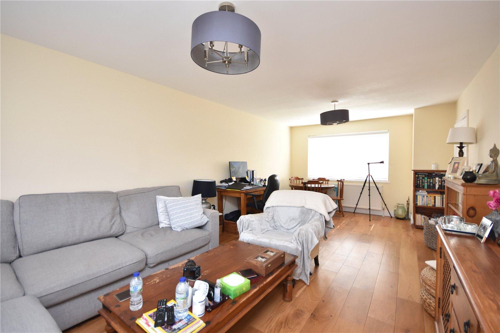 3 bedroom End of Terrace House to rent - Martyn Gerrard
