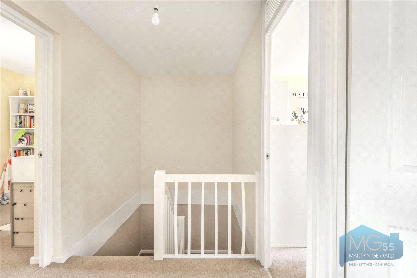3 bedroom End of Terrace House to rent - Martyn Gerrard