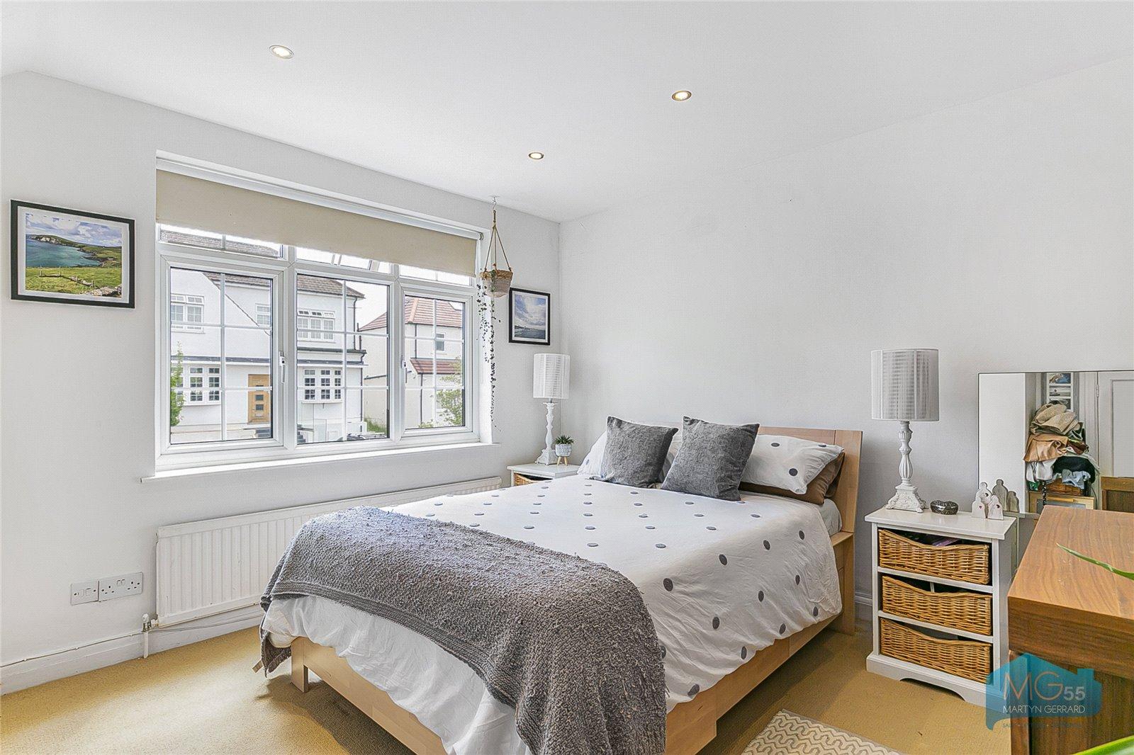 3 bedroom Terraced House to rent - Martyn Gerrard