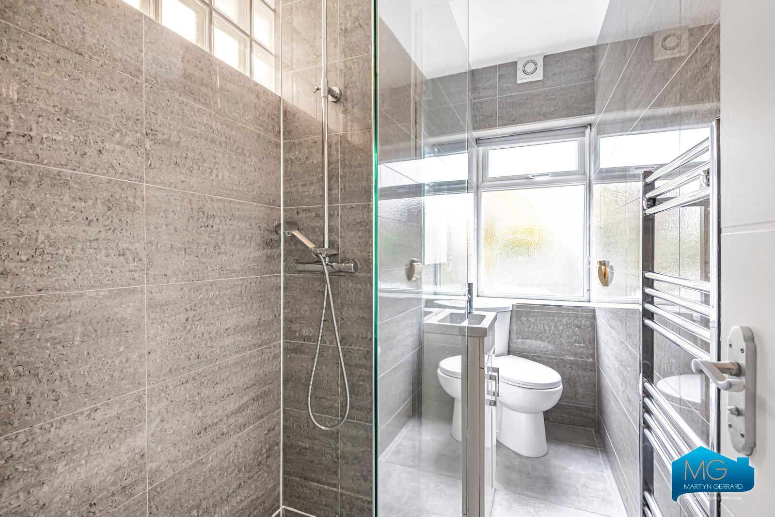 2 bedroom Ground Floor Flat to rent - Martyn Gerrard