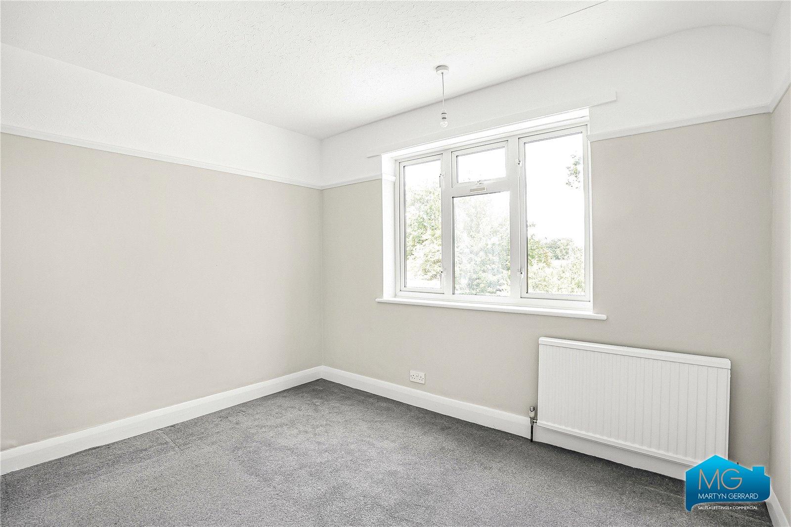4 bedroom Semi-Detached House to rent - Martyn Gerrard