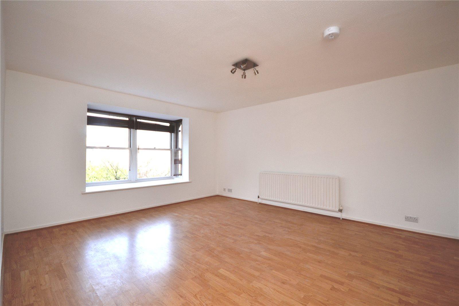 2 bedroom Apartment to rent + ' - Martyn Gerrard