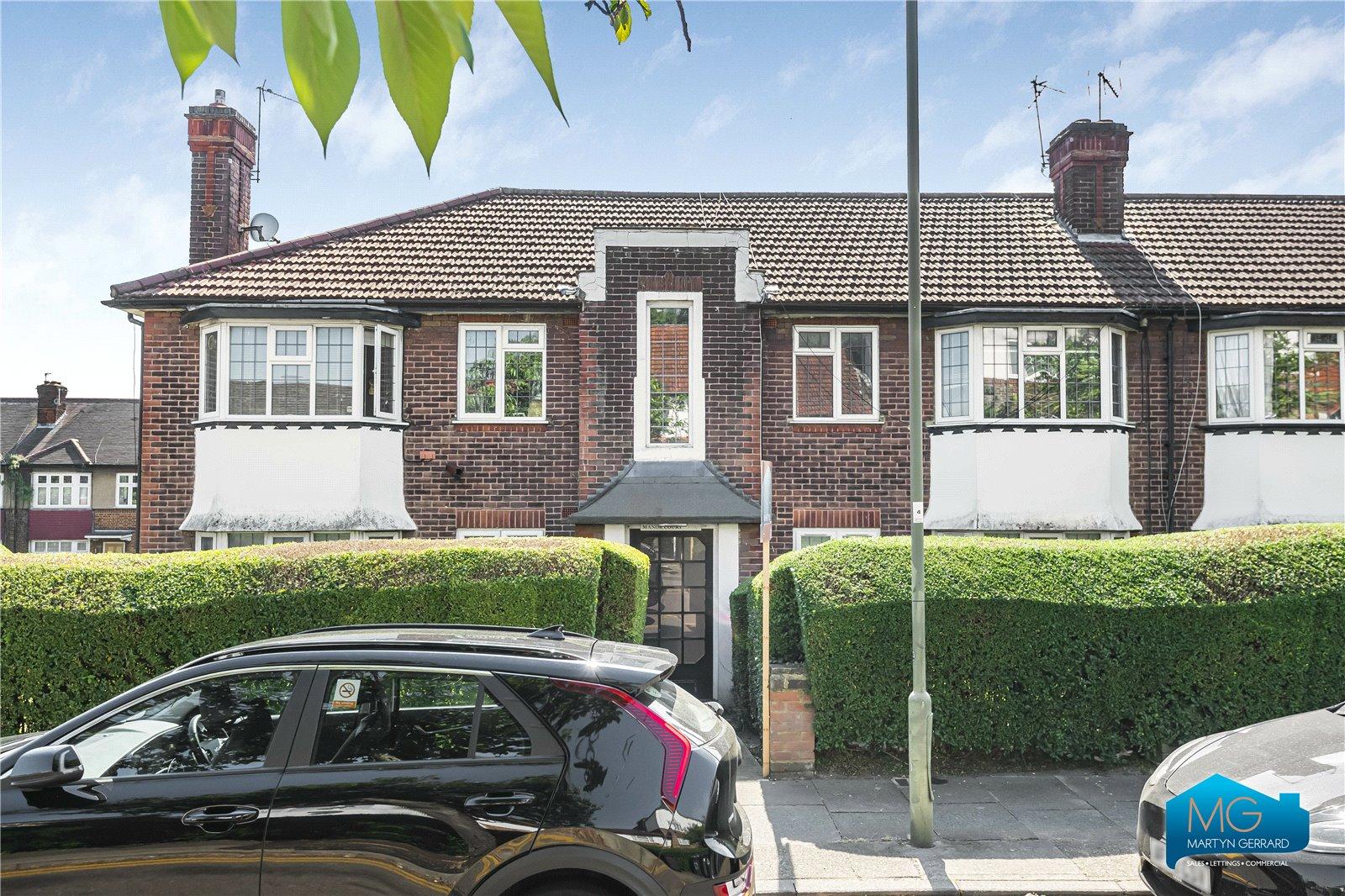 2 bedroom Ground Floor Flat to rent - Martyn Gerrard
