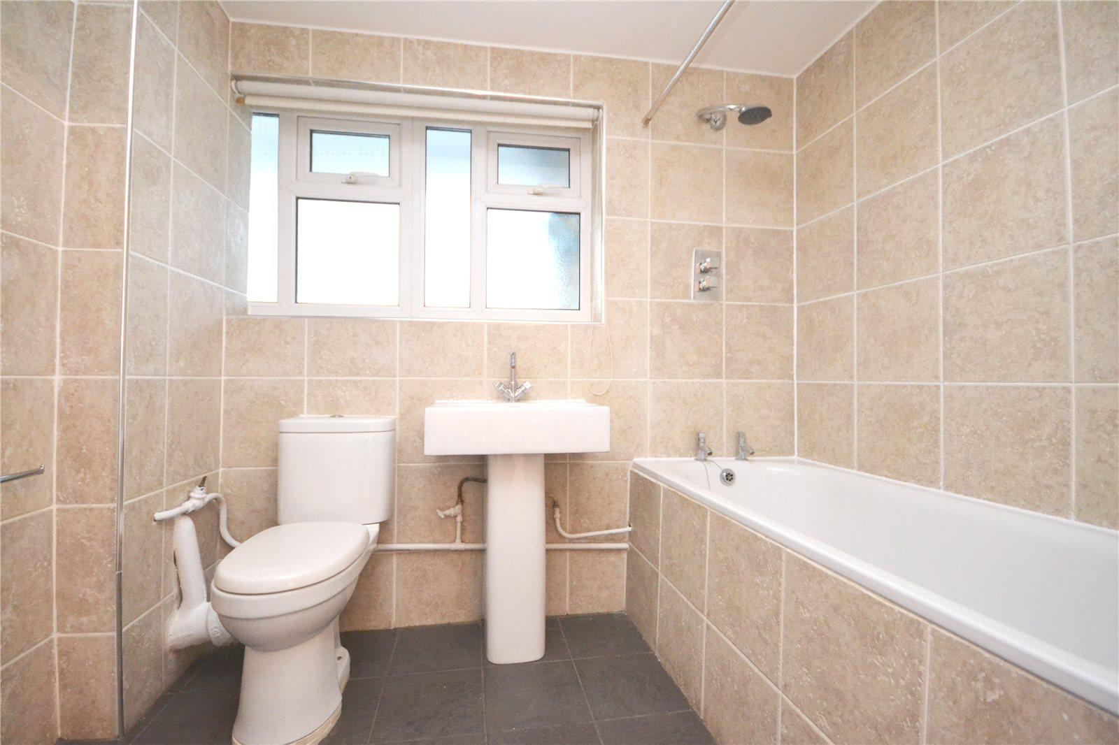 2 bedroom Apartment to rent - Martyn Gerrard
