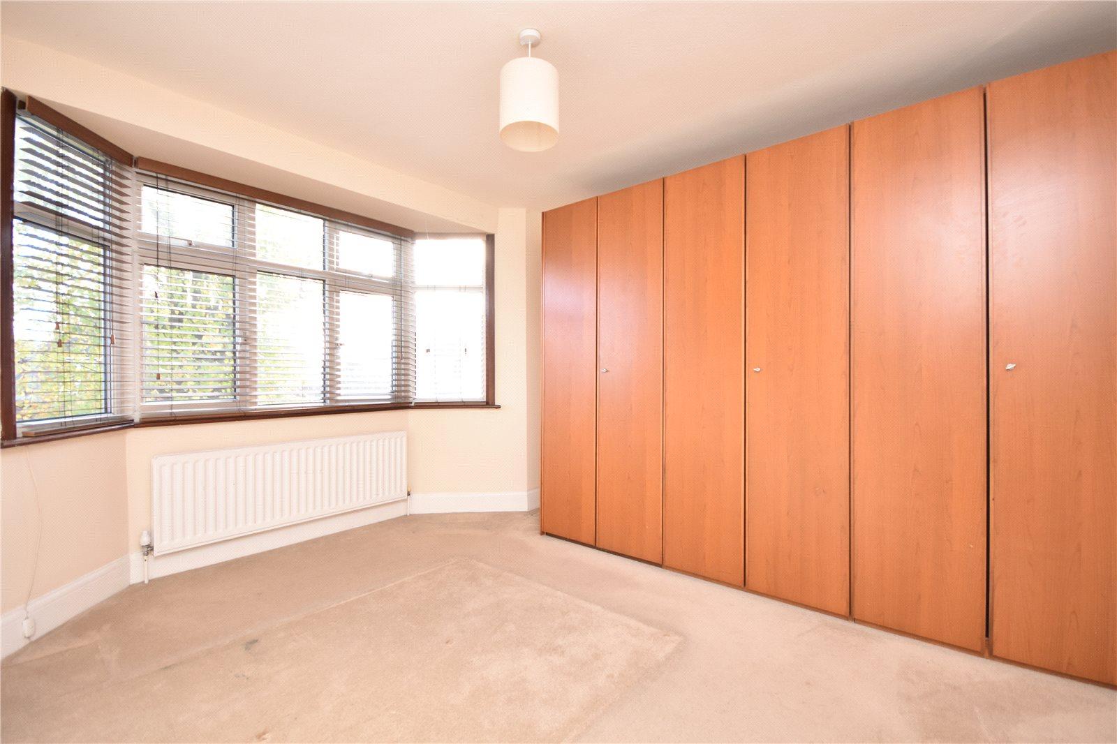 3 bedroom Semi-Detached House to rent - Martyn Gerrard