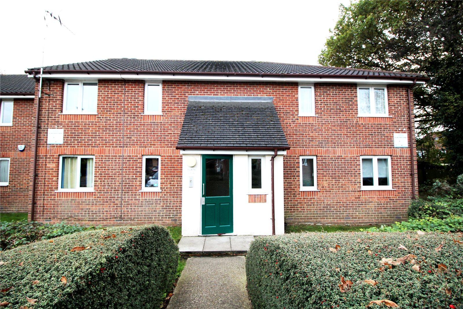 2 bedroom Apartment to rent - Martyn Gerrard