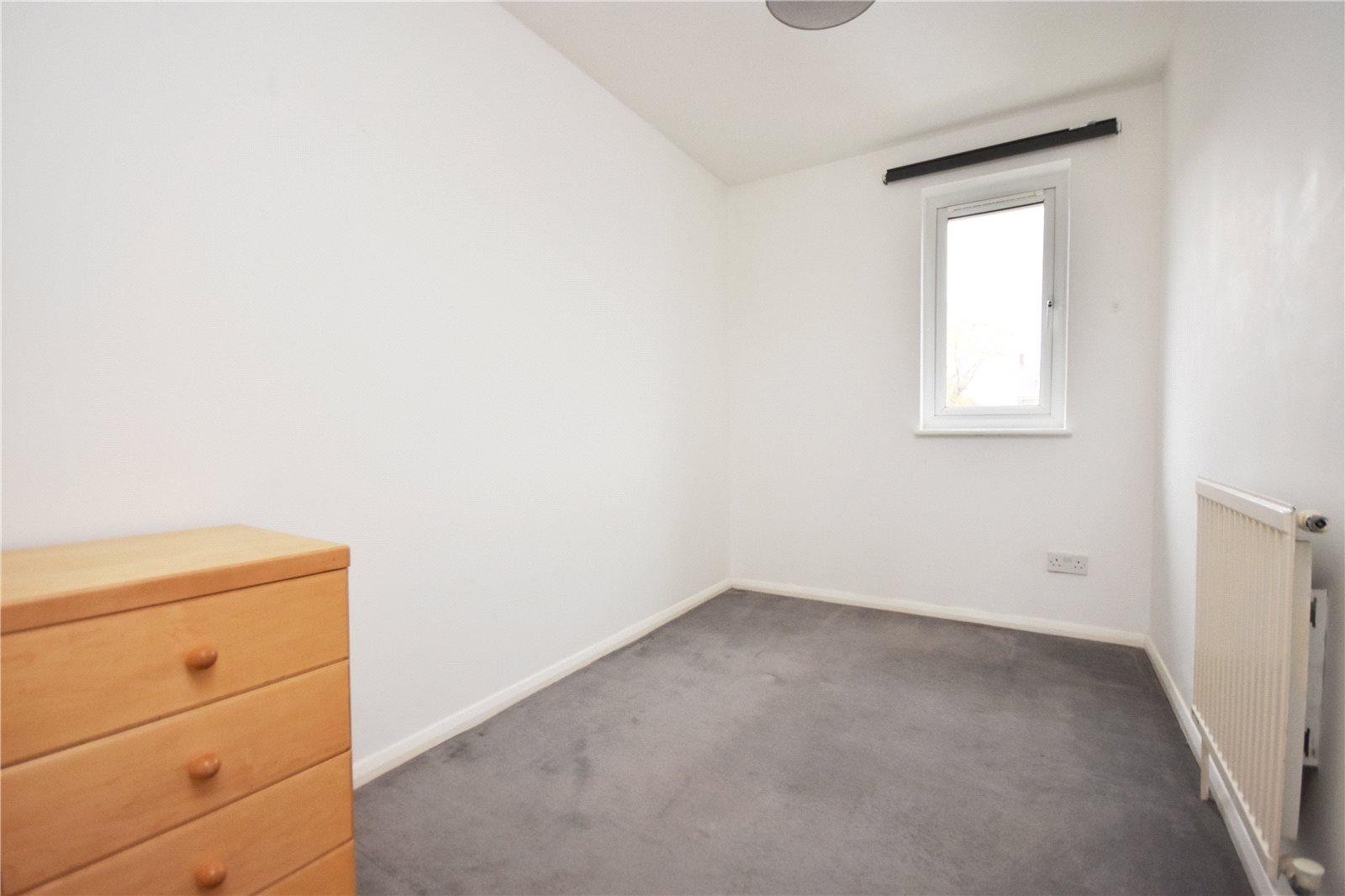 2 bedroom Apartment to rent - Martyn Gerrard
