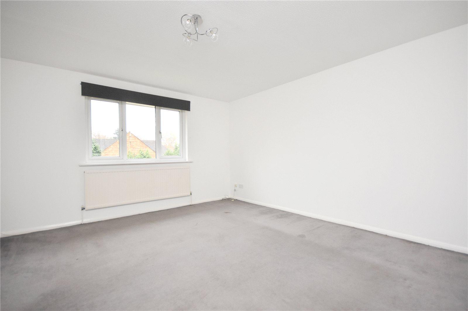2 bedroom Apartment to rent - Martyn Gerrard