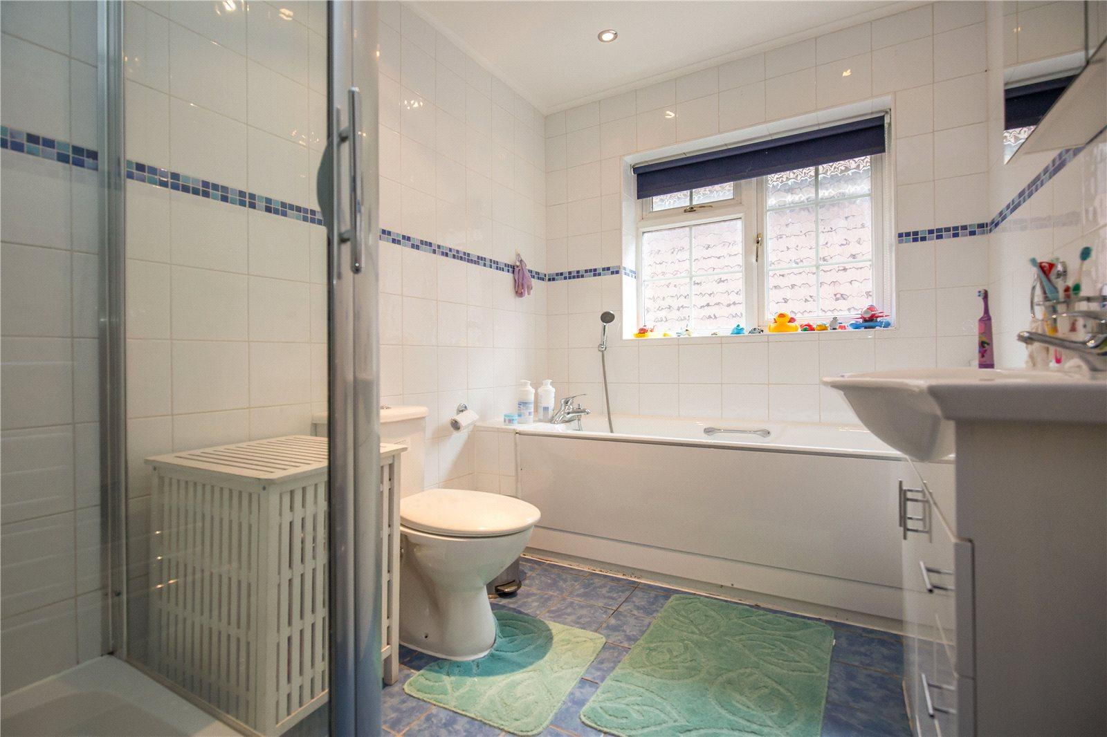 5 bedroom Detached House to rent - Martyn Gerrard