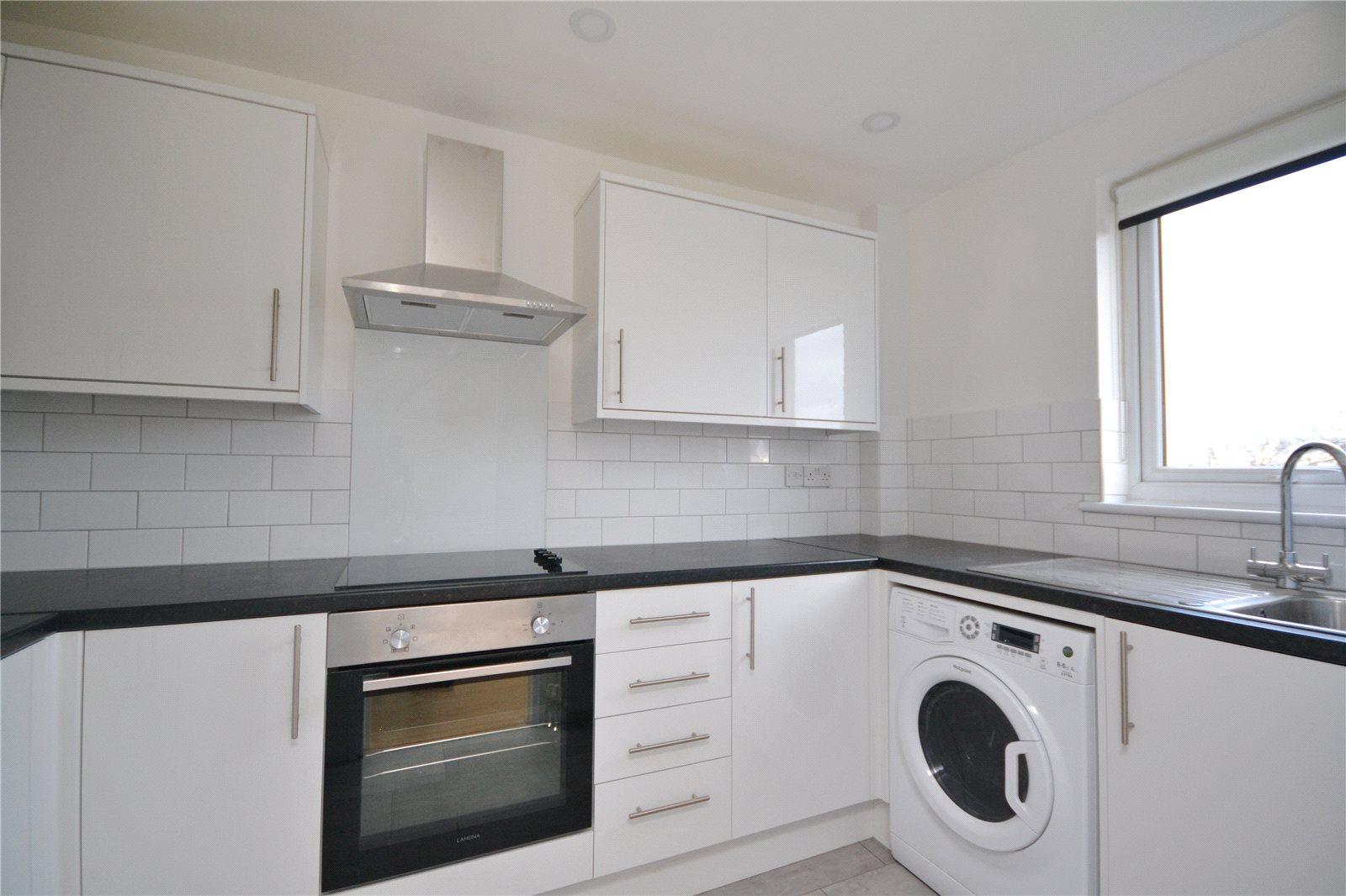 1 bedroom Ground Floor Flat to rent + ' - Martyn Gerrard