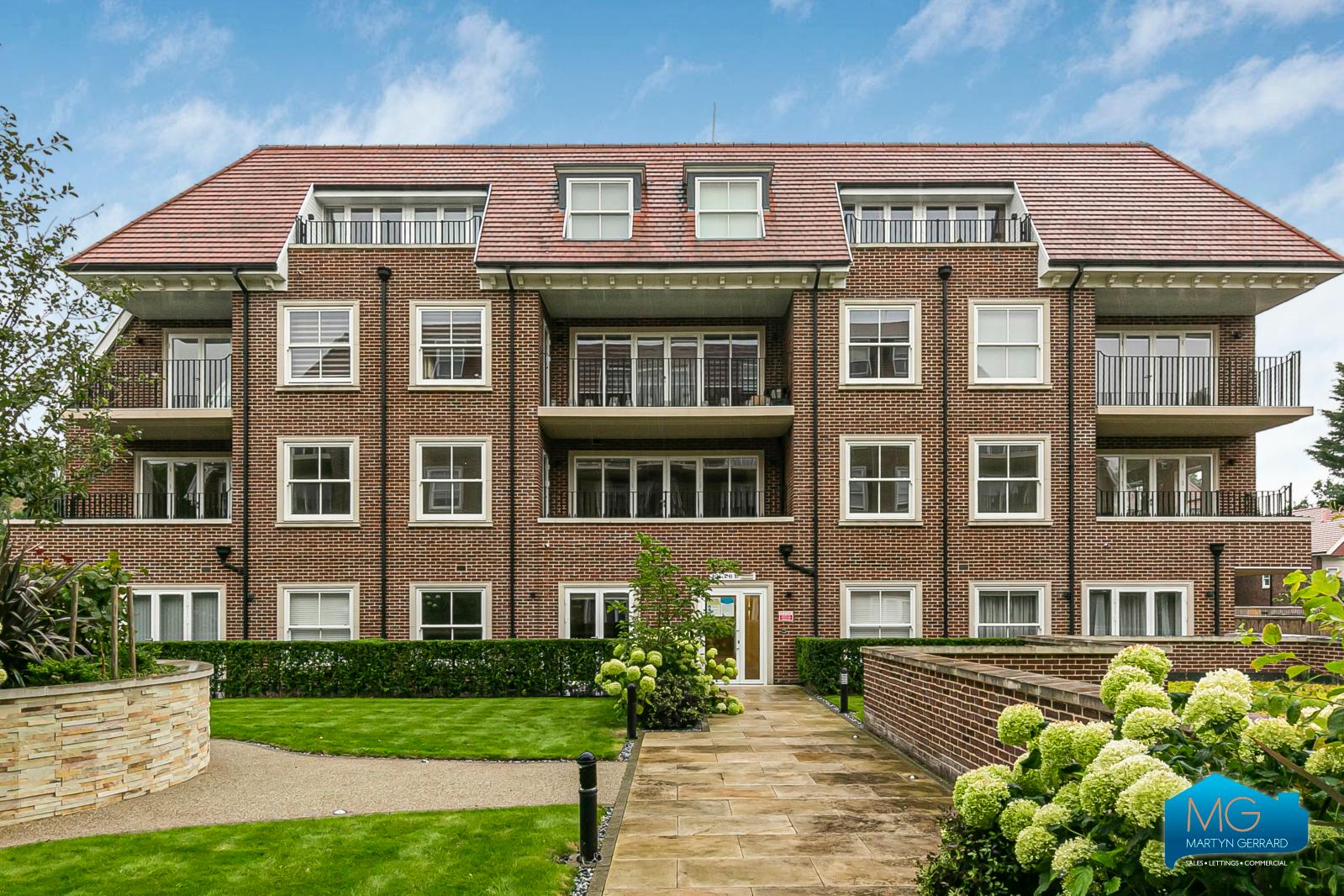 2 bedroom Apartment to rent - Martyn Gerrard
