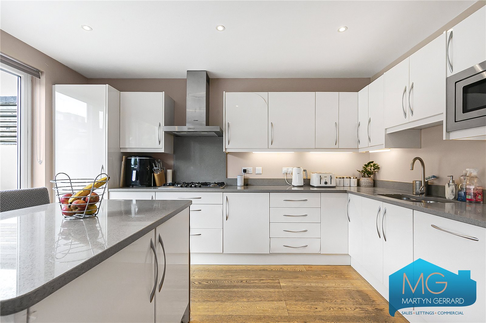 4 bedroom Semi-Detached House for sale - Martyn Gerrard