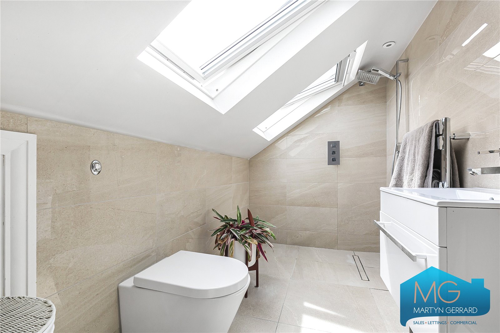 4 bedroom Semi-Detached House for sale - Martyn Gerrard