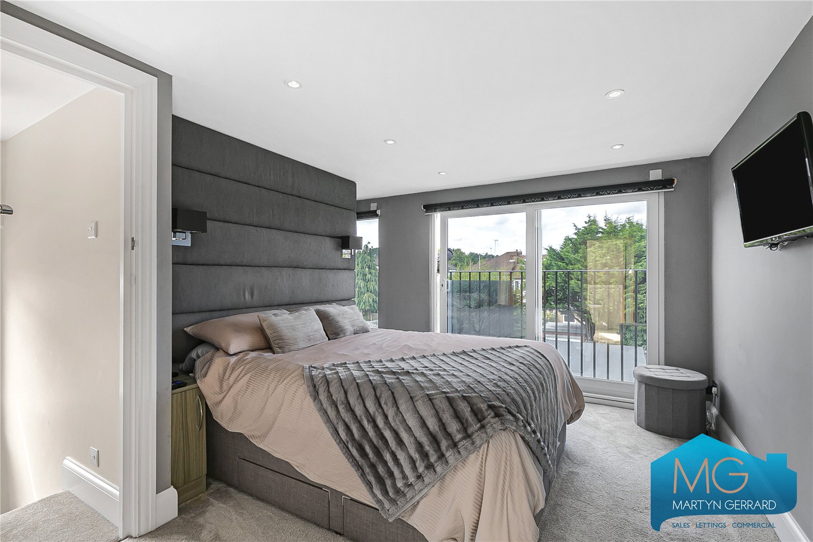 4 bedroom Semi-Detached House for sale - Martyn Gerrard
