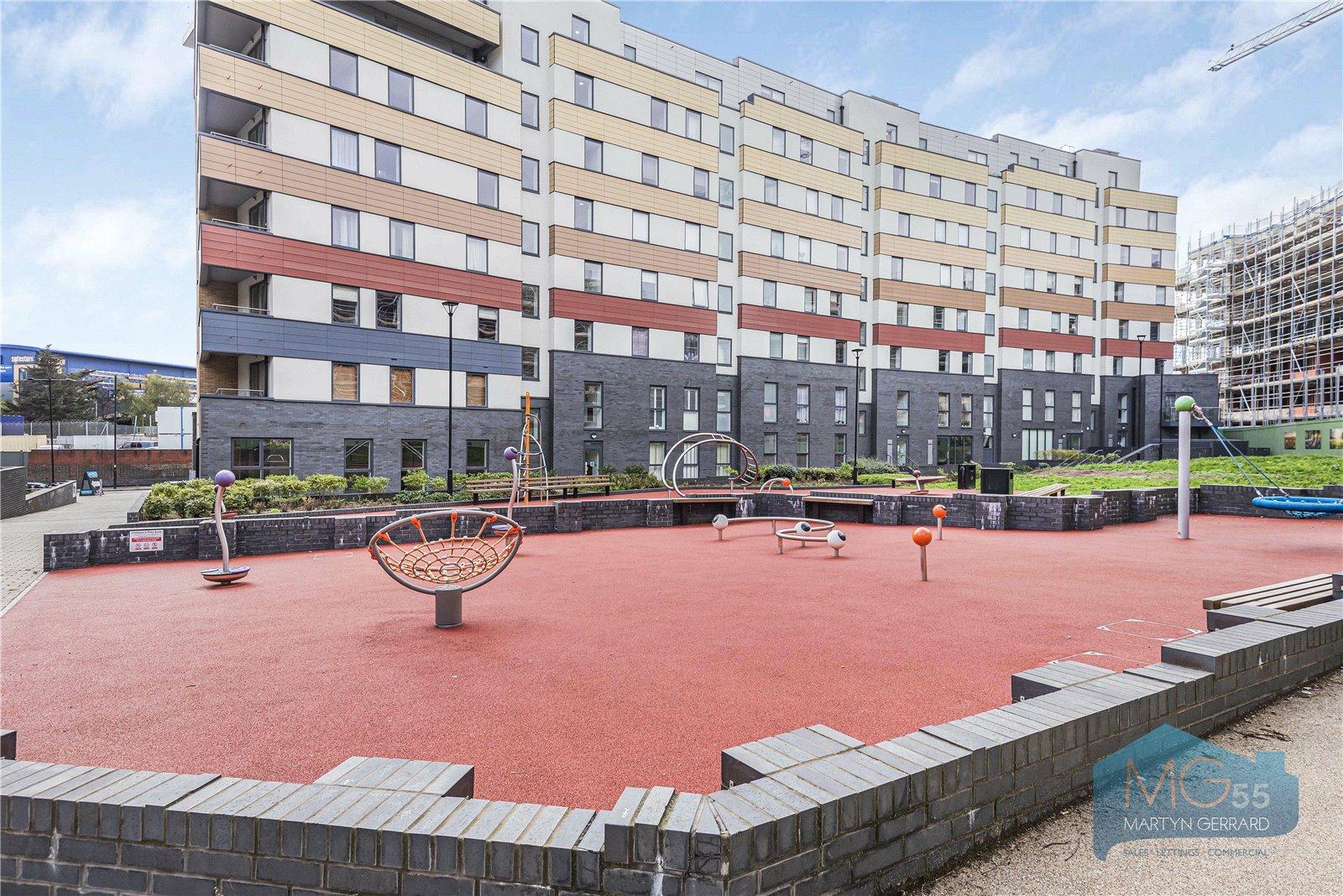 2 bedroom Apartment for sale - Martyn Gerrard