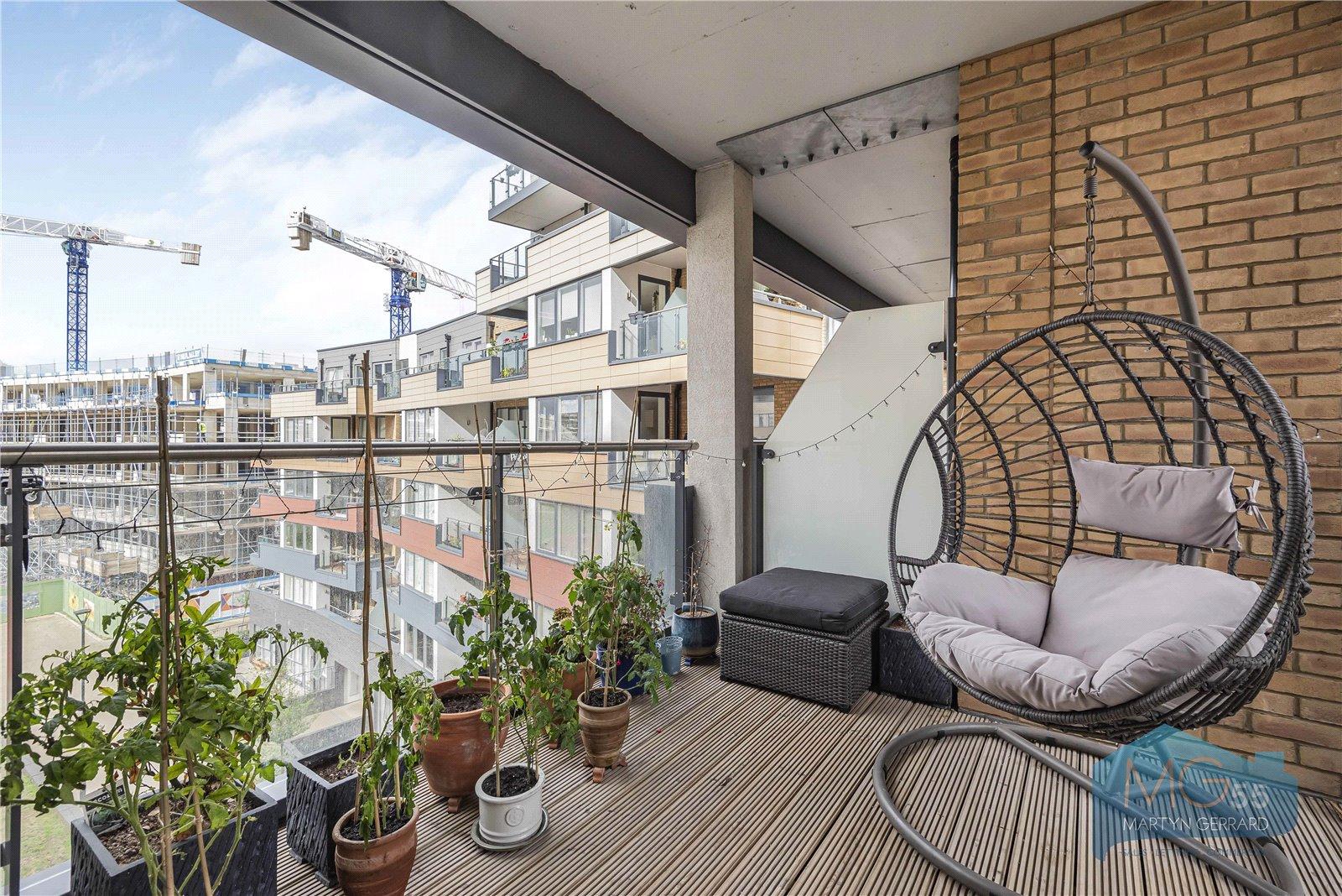2 bedroom Apartment for sale - Martyn Gerrard