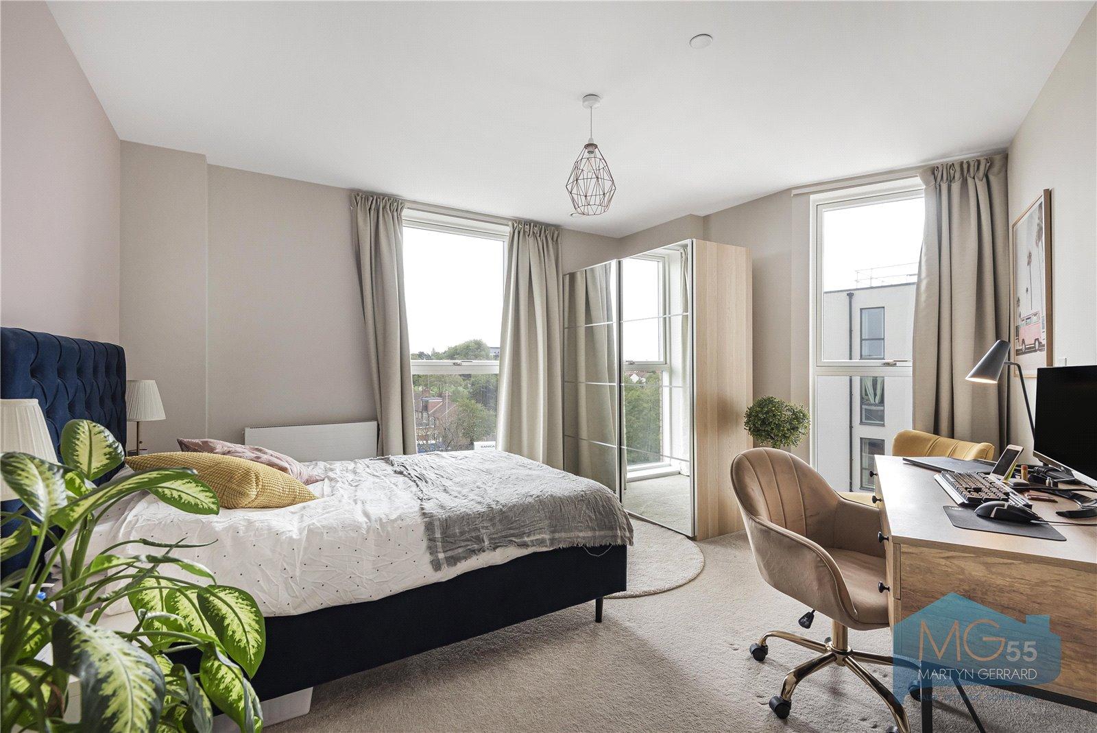2 bedroom Apartment for sale - Martyn Gerrard