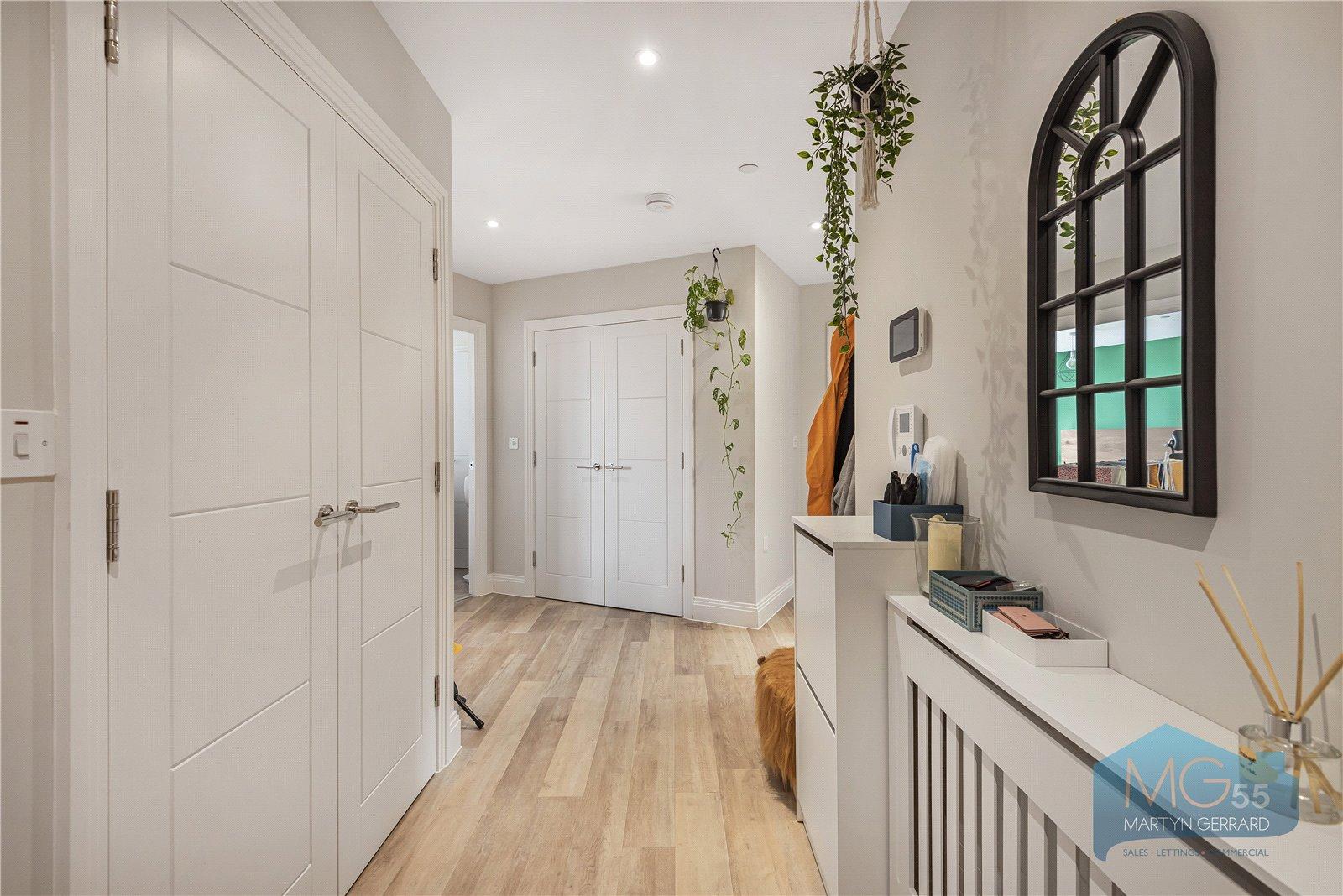 2 bedroom Apartment for sale - Martyn Gerrard
