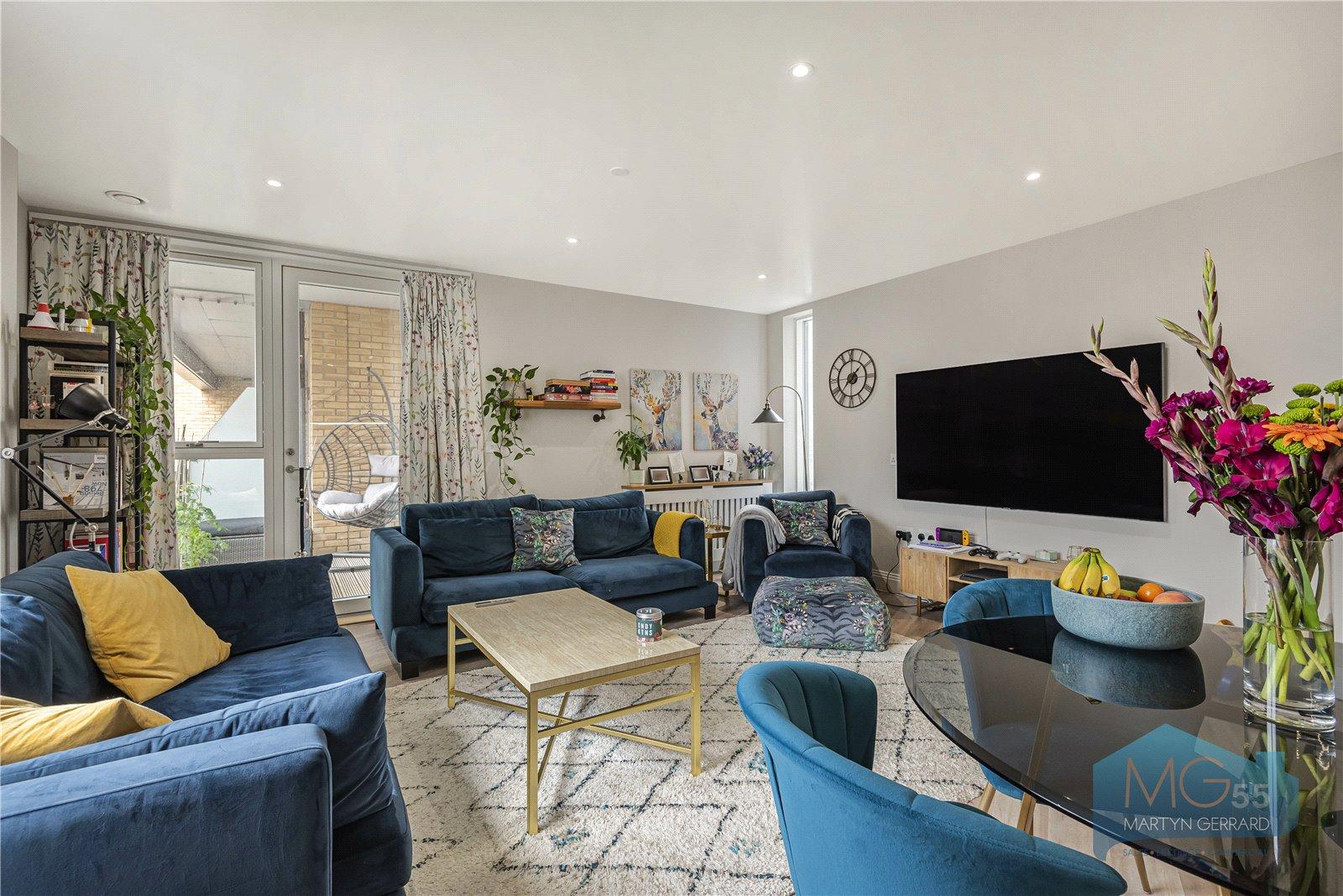 2 bedroom Apartment for sale - Martyn Gerrard