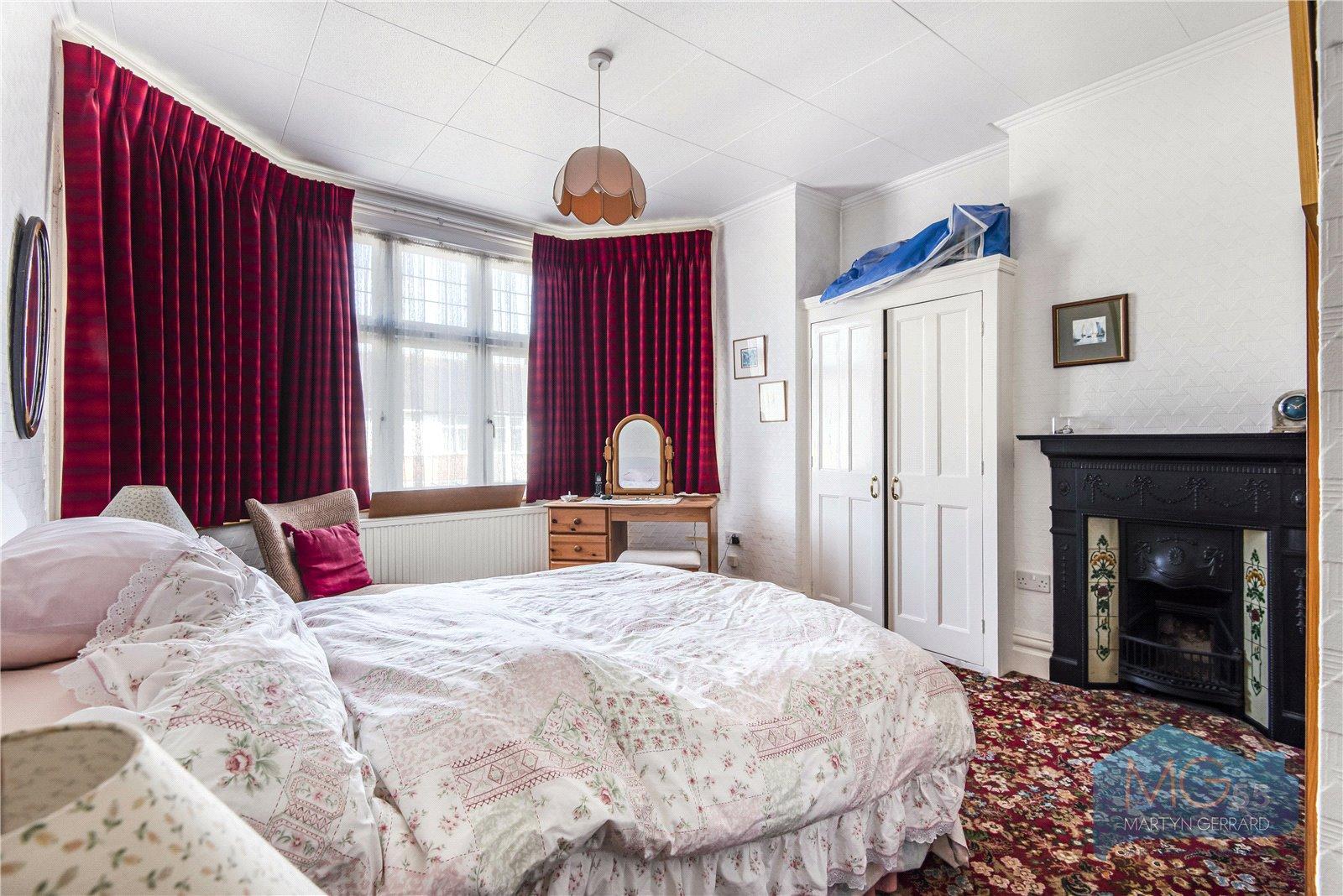 4 bedroom Semi-Detached House for sale - Martyn Gerrard