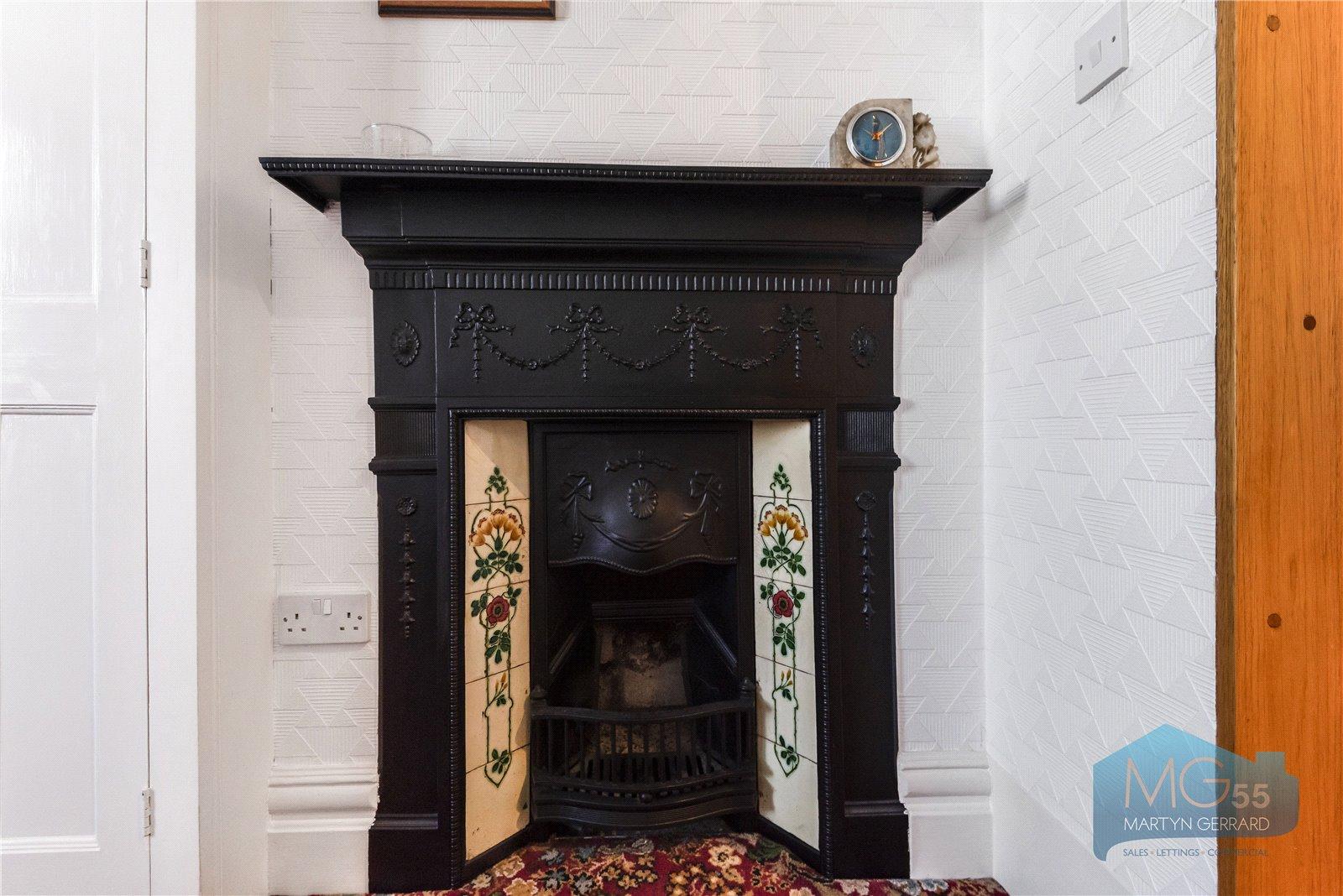 4 bedroom Semi-Detached House for sale - Martyn Gerrard