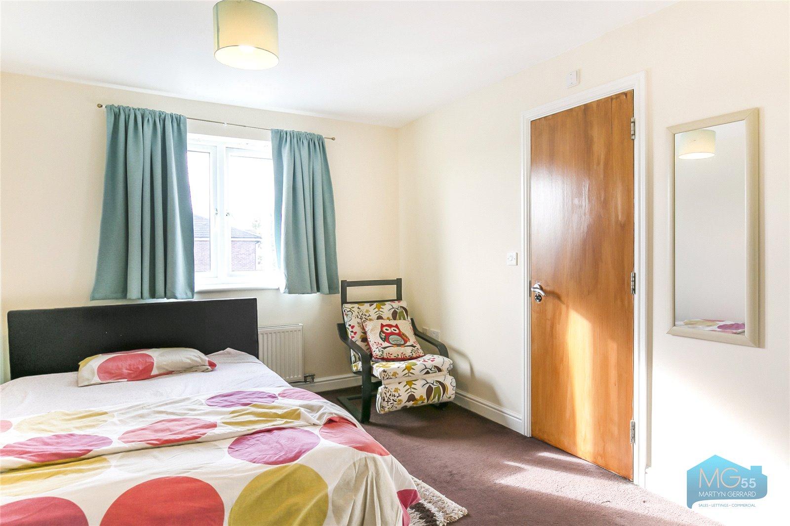 2 bedroom Apartment to rent - Martyn Gerrard