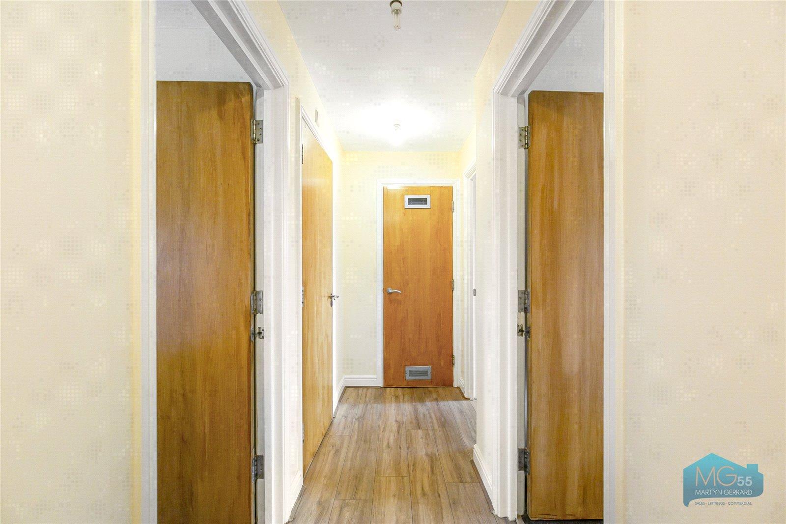 2 bedroom Apartment to rent - Martyn Gerrard