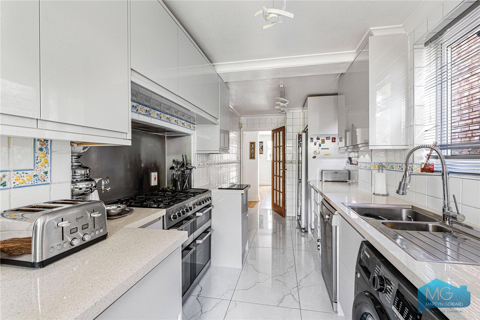 4 bedroom Semi-Detached House for sale - Martyn Gerrard