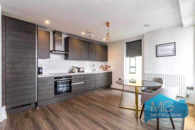 2 bedroom Apartment to rent + ' - Martyn Gerrard