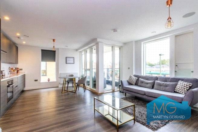 2 bedroom Apartment to rent + ' - Martyn Gerrard