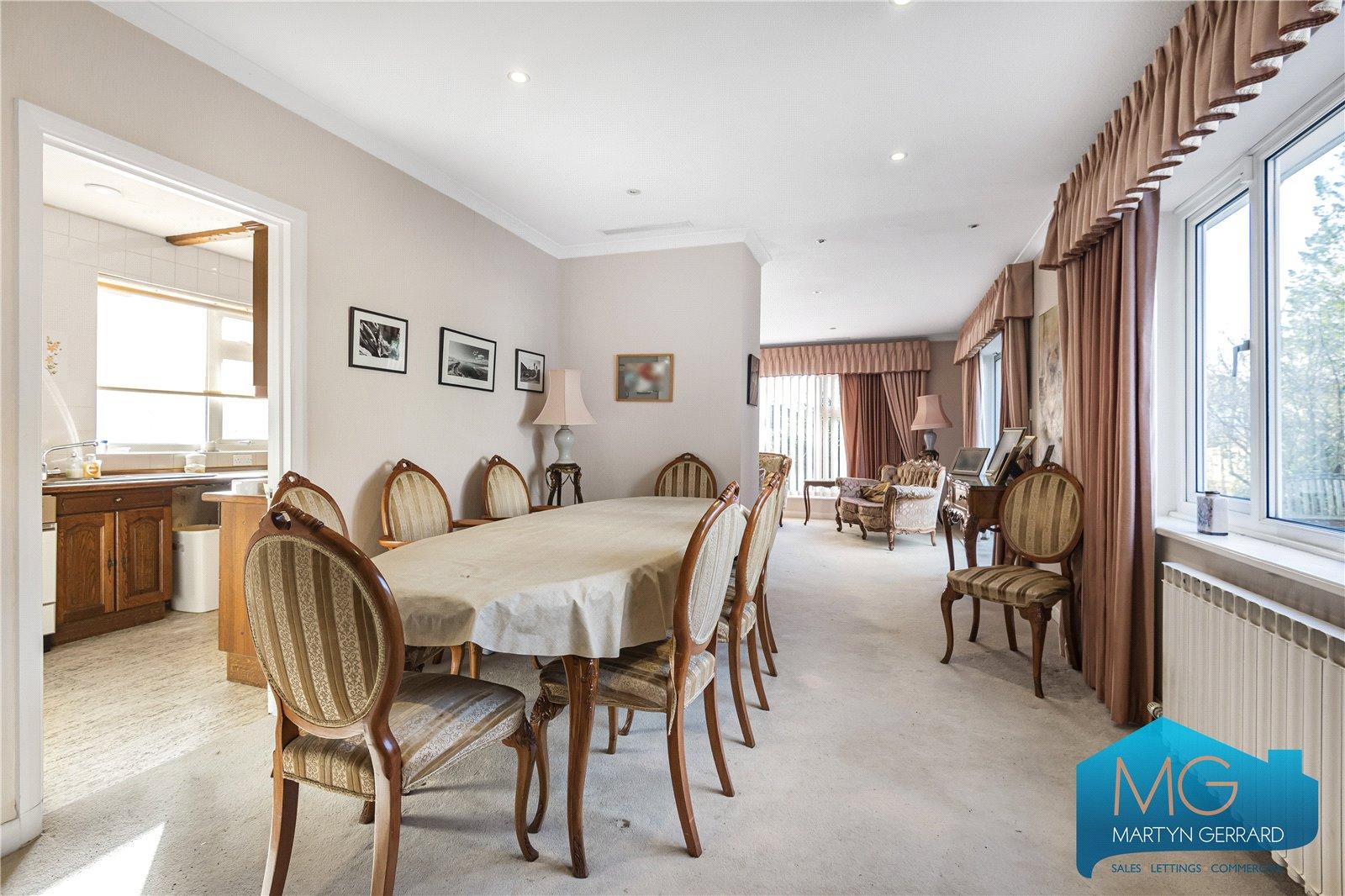 3 bedroom Detached House for sale - Martyn Gerrard
