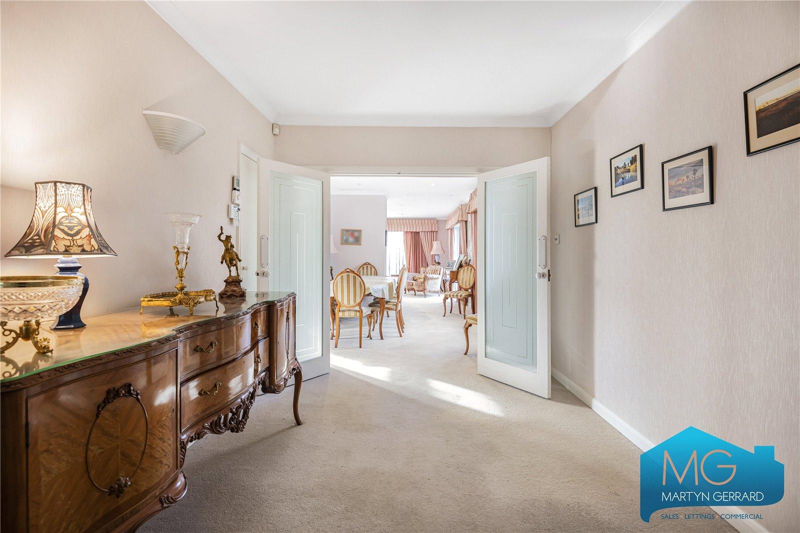 3 bedroom Detached House for sale - Martyn Gerrard