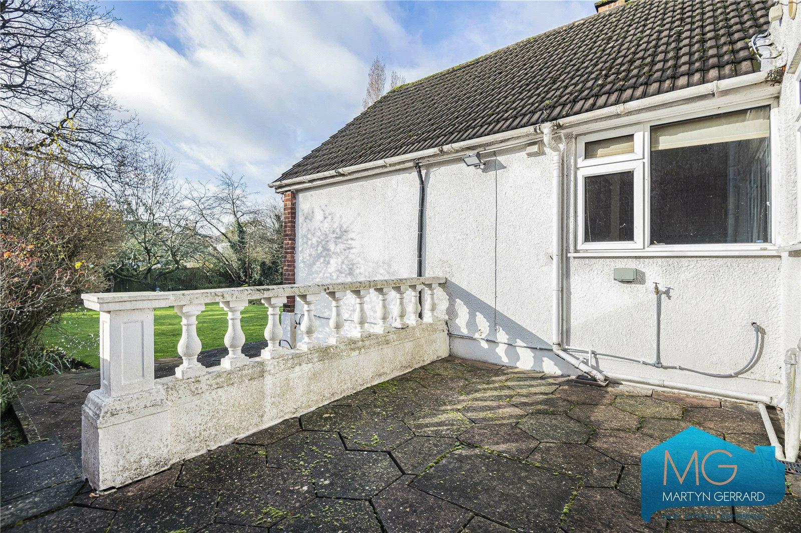 3 bedroom Detached House for sale - Martyn Gerrard