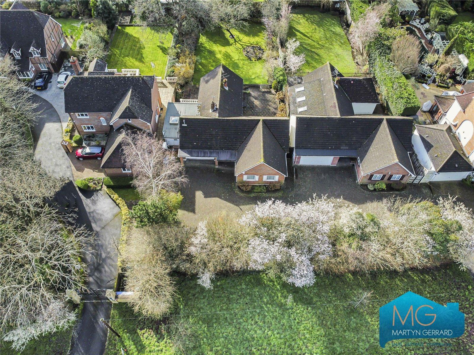 3 bedroom Detached House for sale - Martyn Gerrard