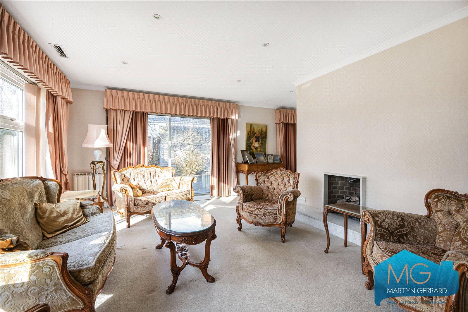 3 bedroom Detached House for sale - Martyn Gerrard