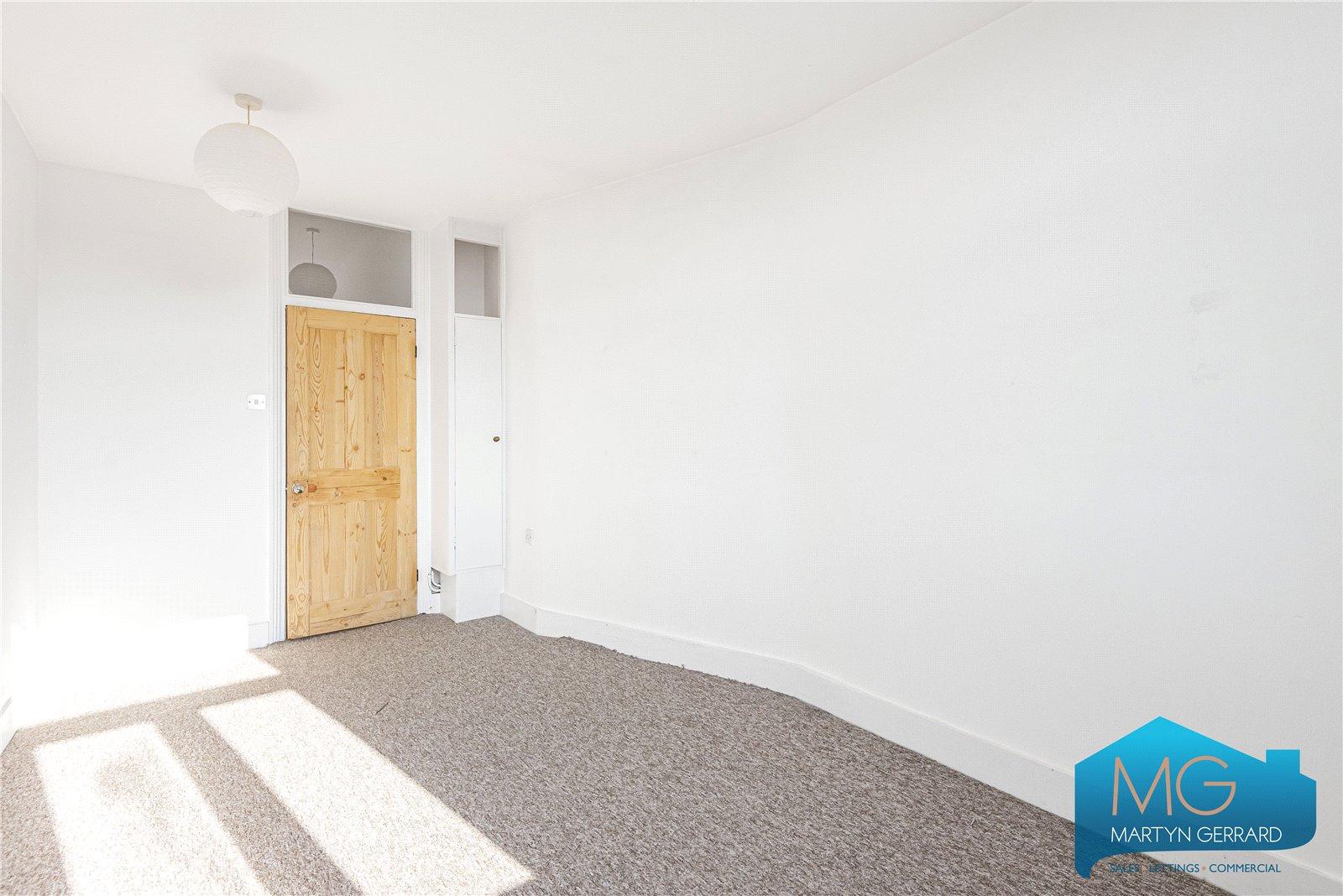 4 bedroom Semi-Detached House for sale - Martyn Gerrard
