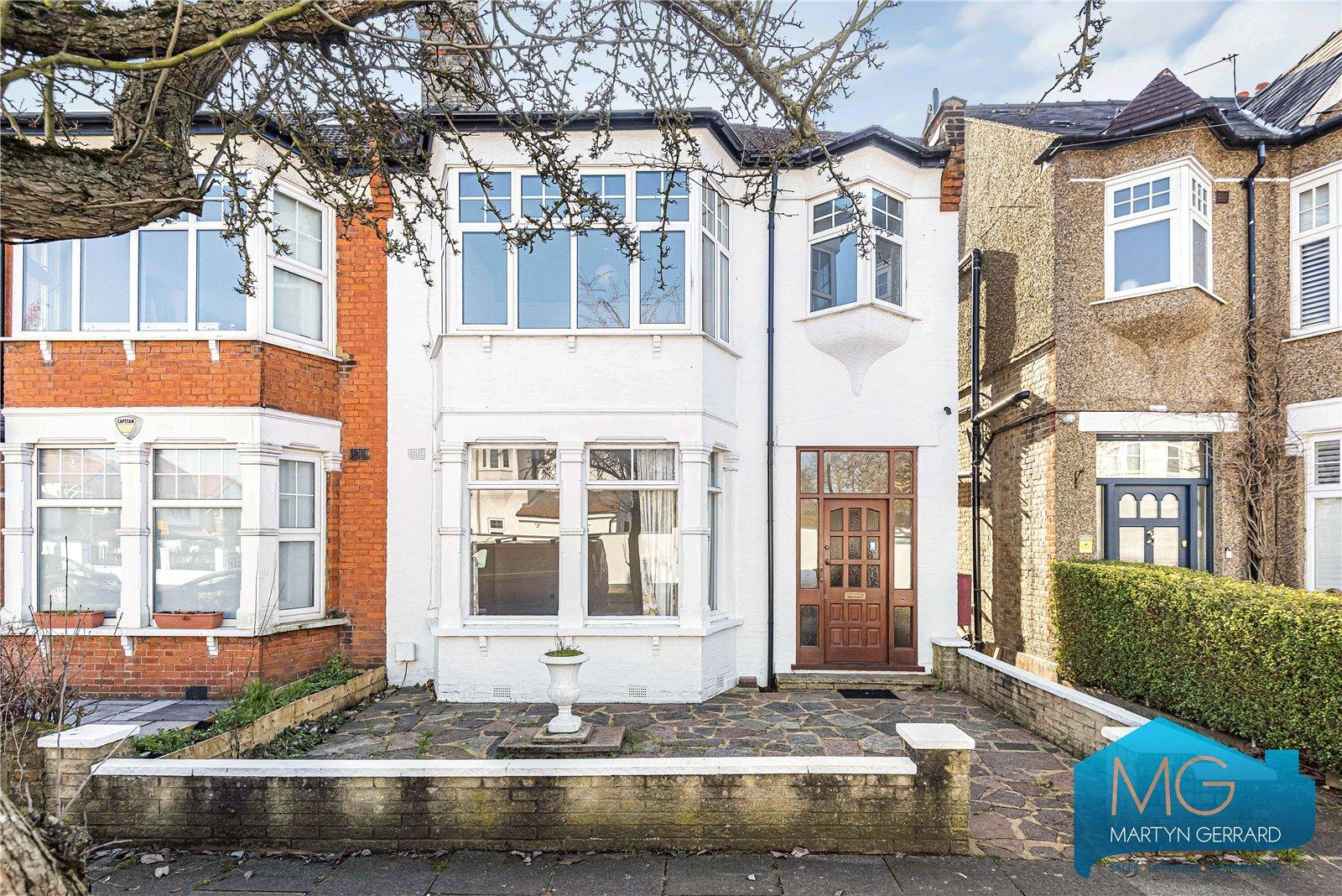 4 bedroom Semi-Detached House for sale - Martyn Gerrard