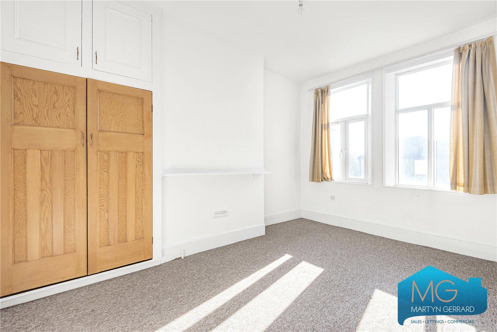4 bedroom Semi-Detached House for sale - Martyn Gerrard