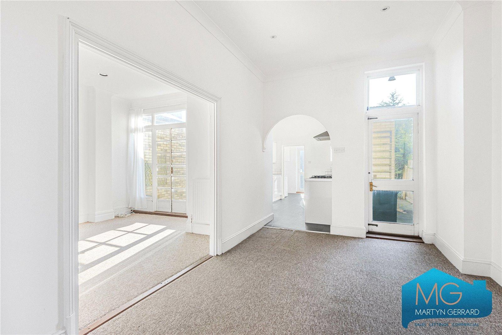 4 bedroom Semi-Detached House for sale - Martyn Gerrard