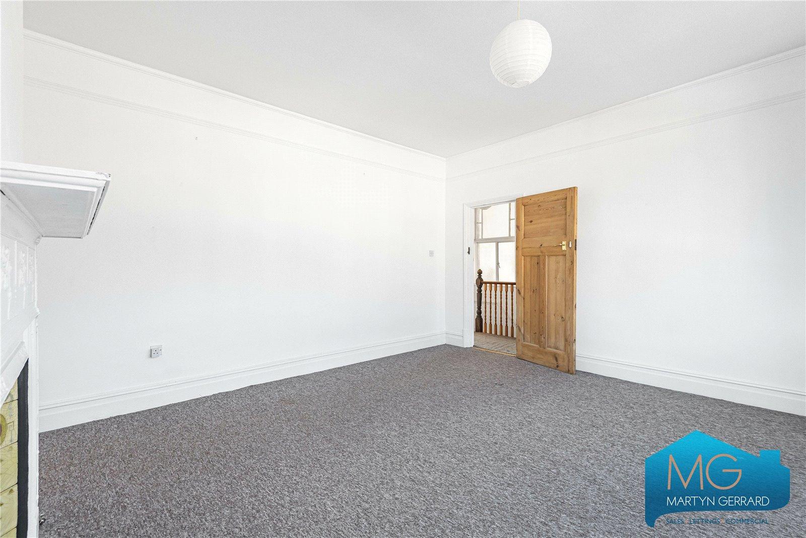 4 bedroom Semi-Detached House for sale - Martyn Gerrard