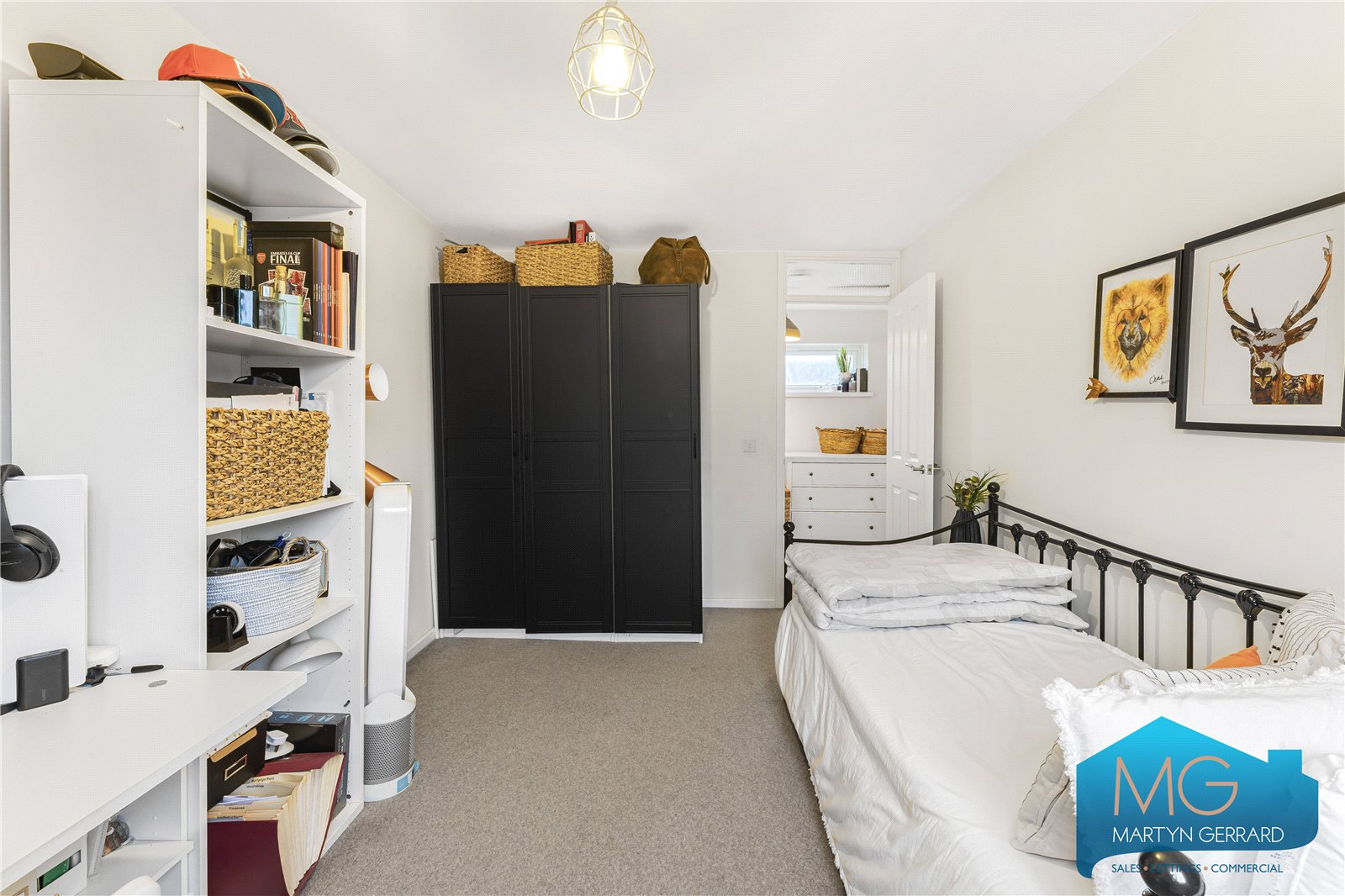 2 bedroom Terraced House for sale - Martyn Gerrard